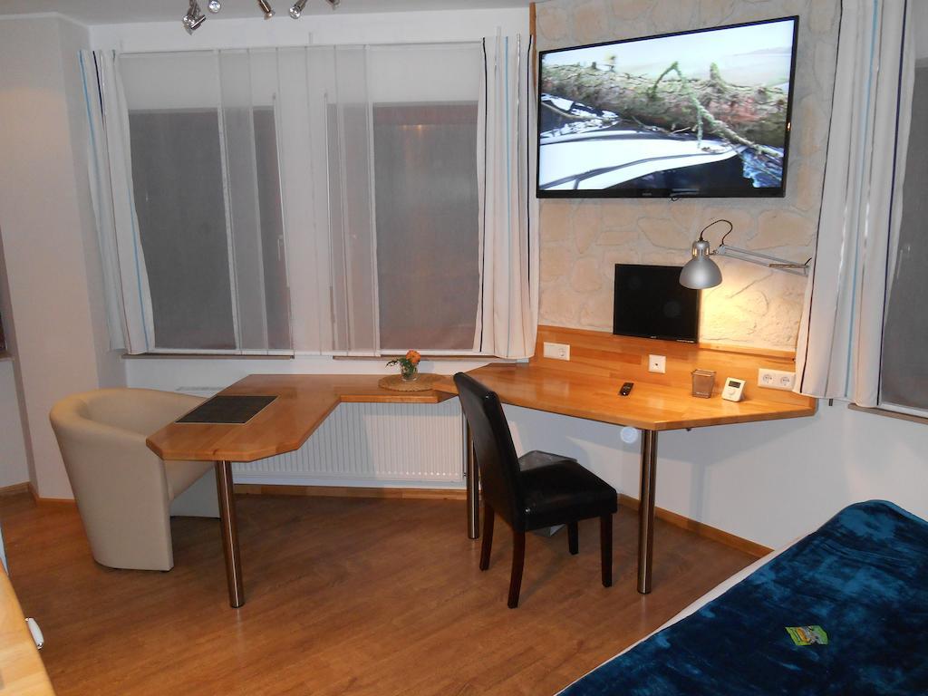 Warum Ins Hotel Neckarsulm Bagian luar foto