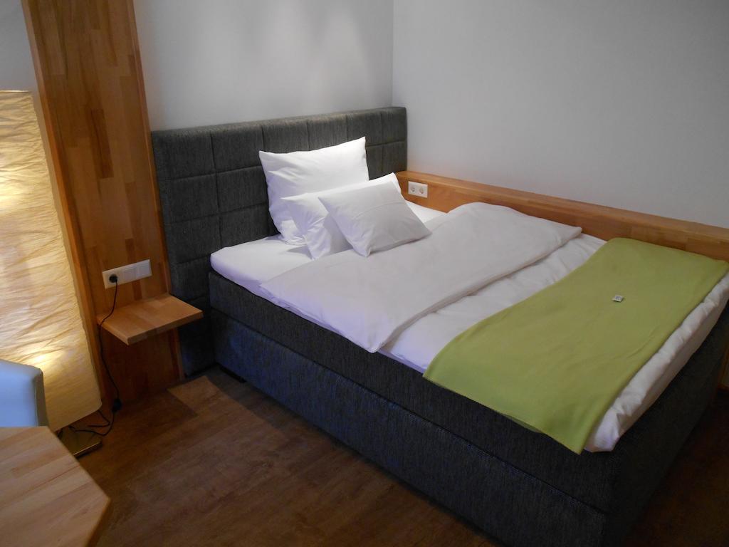 Warum Ins Hotel Neckarsulm Ruang foto