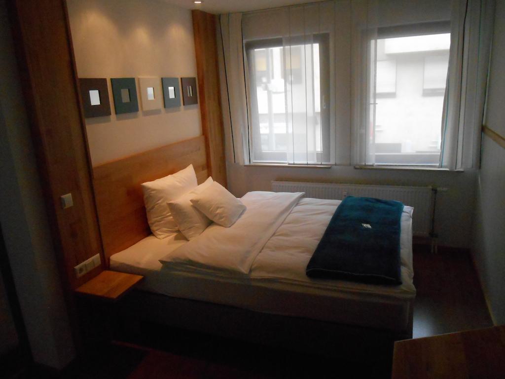 Warum Ins Hotel Neckarsulm Ruang foto