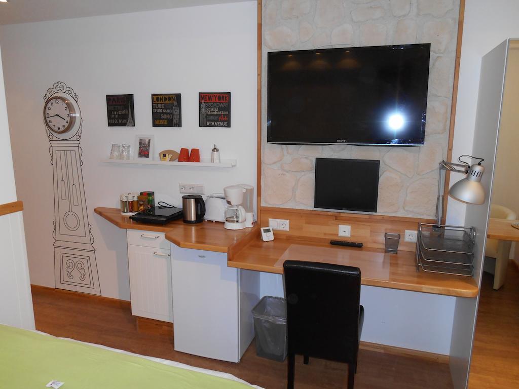 Warum Ins Hotel Neckarsulm Bagian luar foto